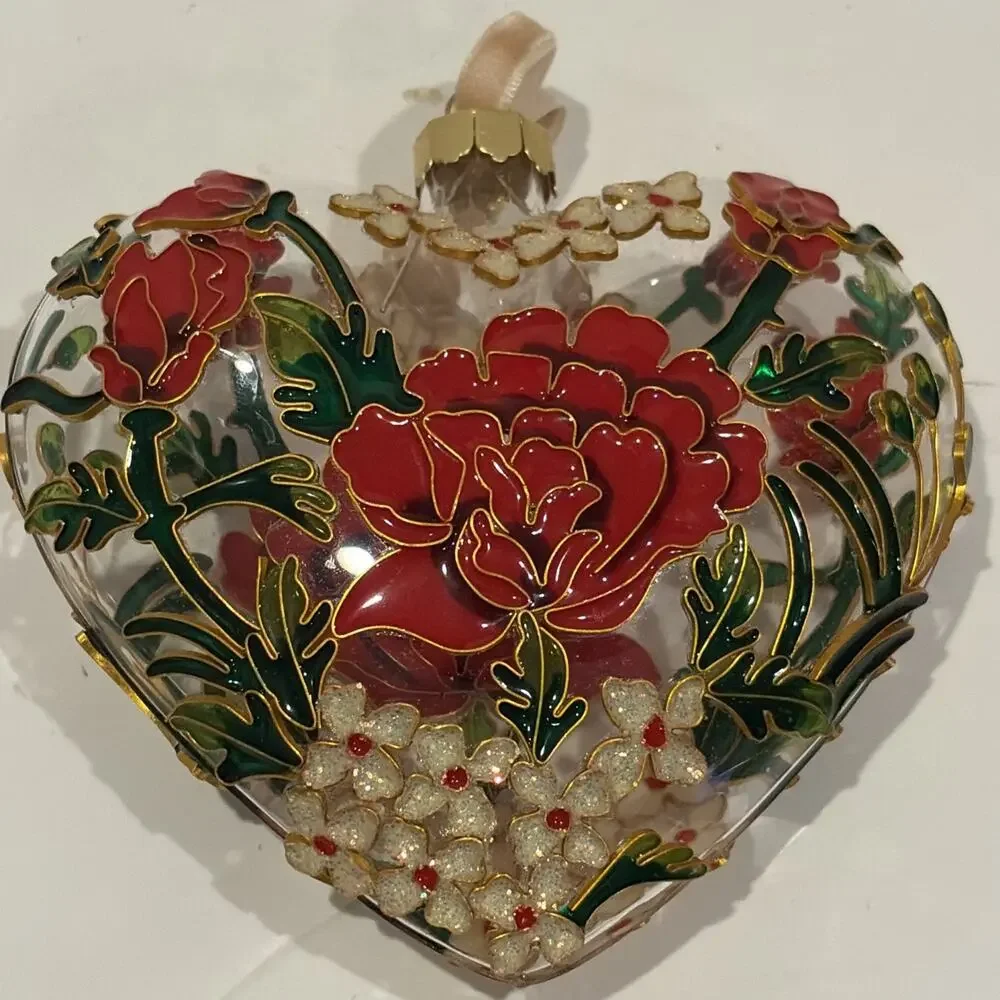 Pier 1 ornament euc
